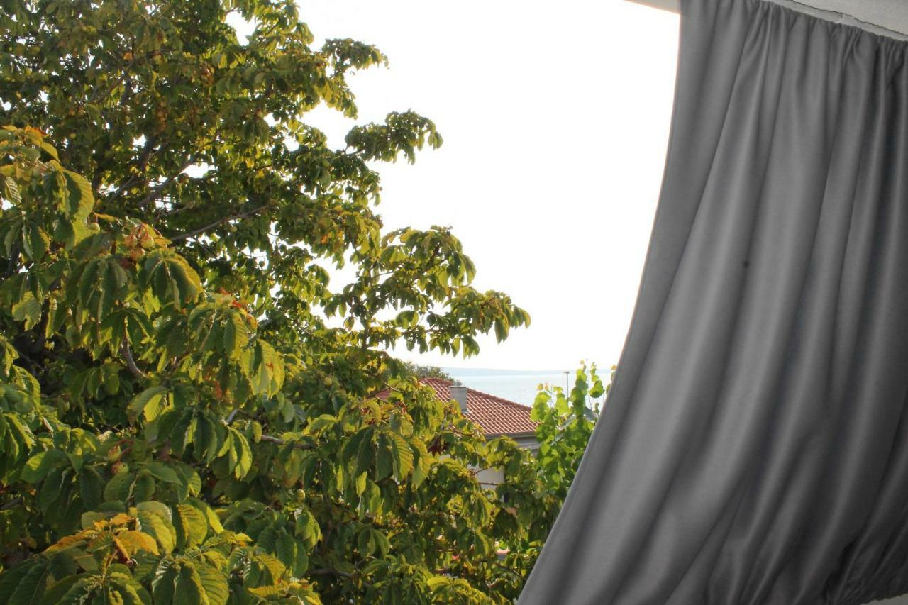 Malo Misto Appartement Dugi Rat Buitenkant foto