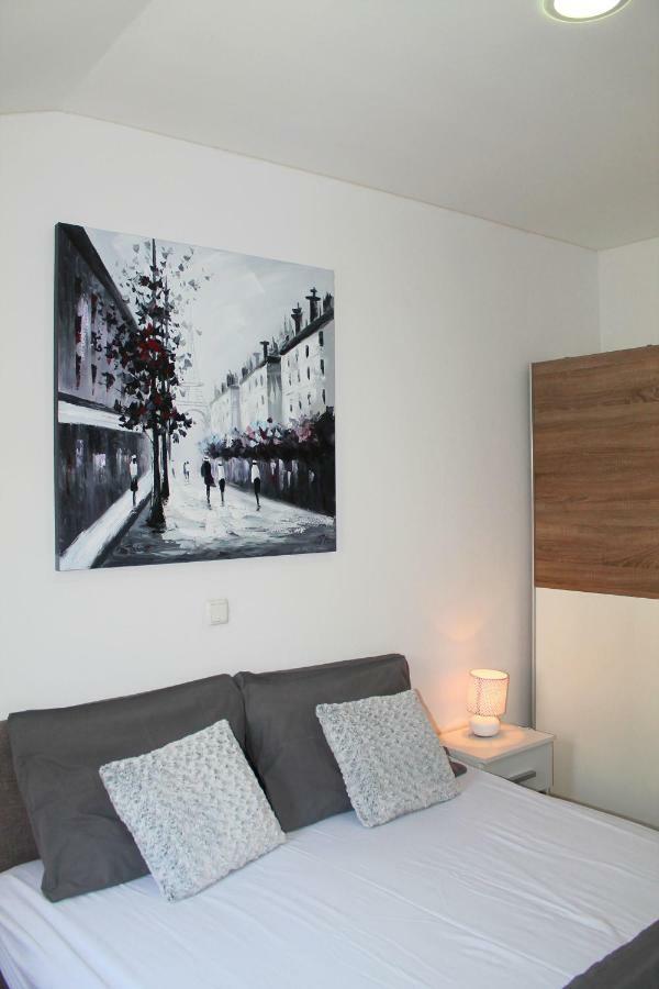 Malo Misto Appartement Dugi Rat Buitenkant foto